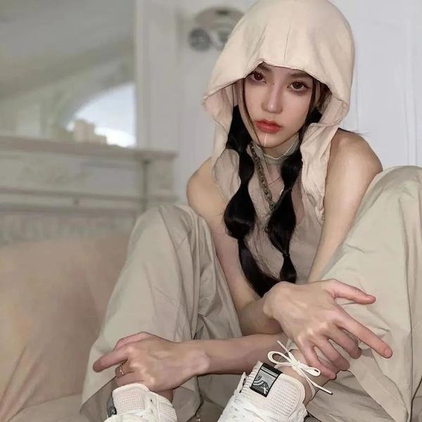 夏天的大人们海报